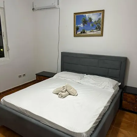 Lägenhet Holiday Vlorë